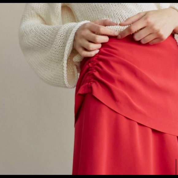 Massimo Dutti coral flare scrunch skirt NWT - Picture 5 of 5